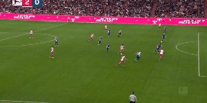 1698504382531072018.gif bay svd 7.gif